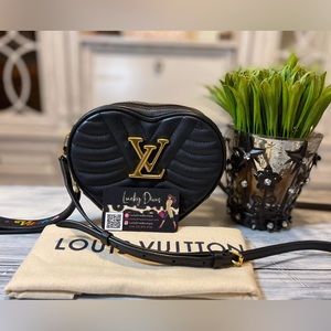 ‼️SOLD‼️New Wave Calfskin Heart Bag - Black